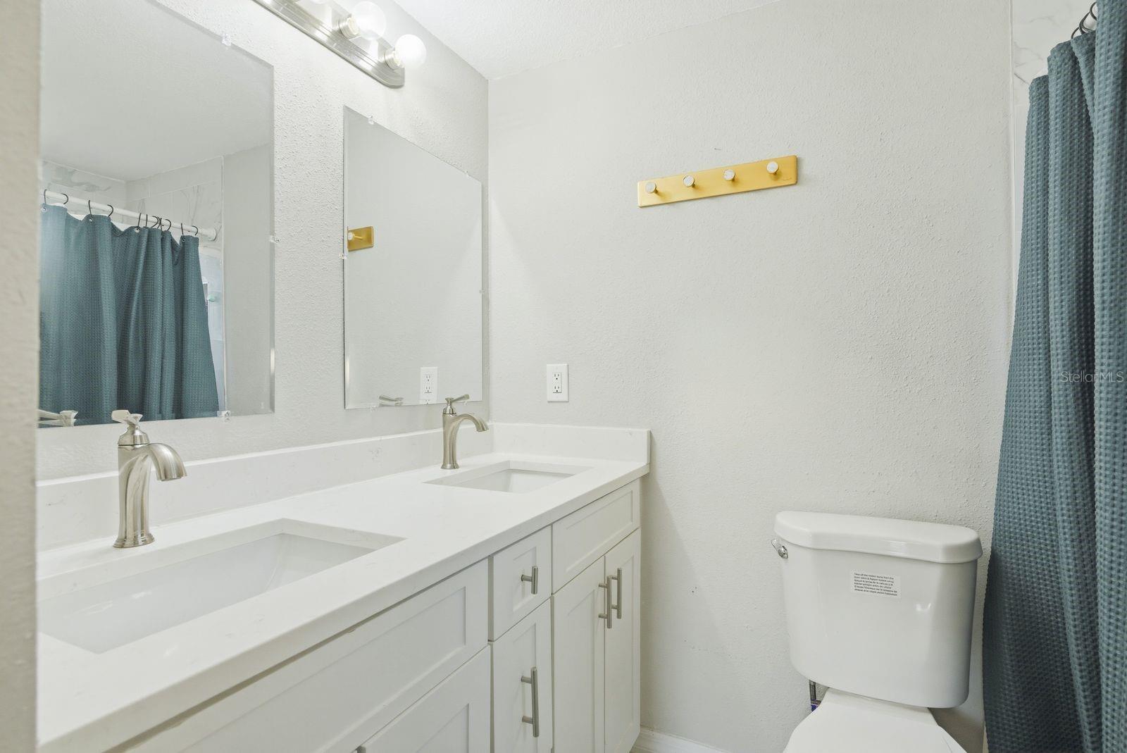 8373 76TH AVE, SEMINOLE, FL, 33777