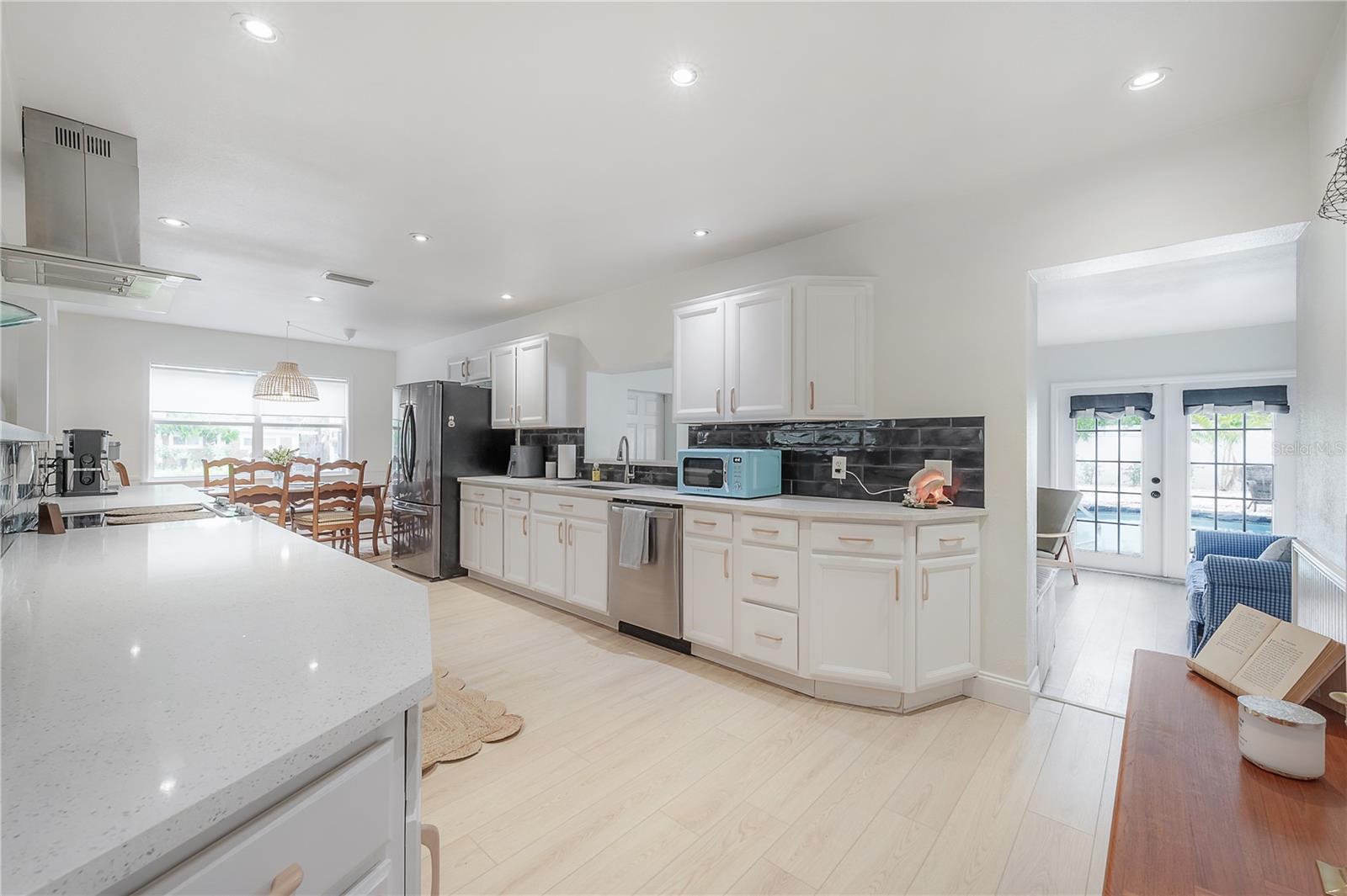 1304 W BOGIE DR, TAMPA, FL, 33612