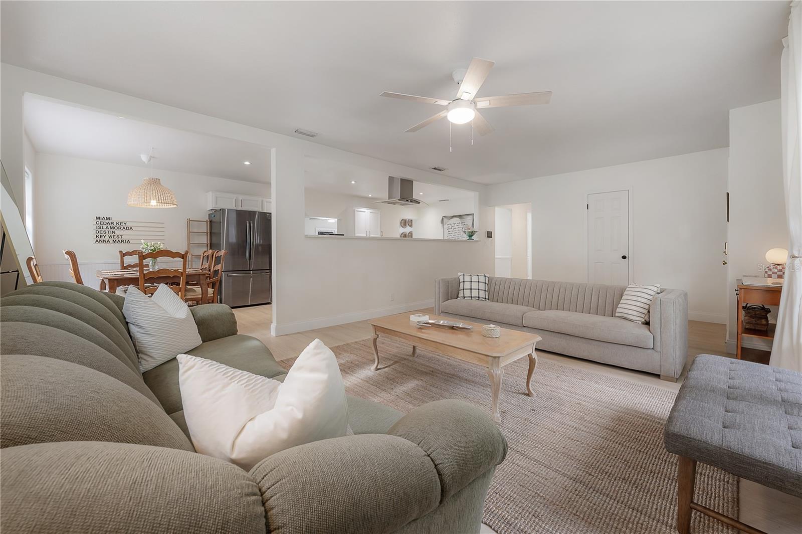 1304 W BOGIE DR, TAMPA, FL, 33612