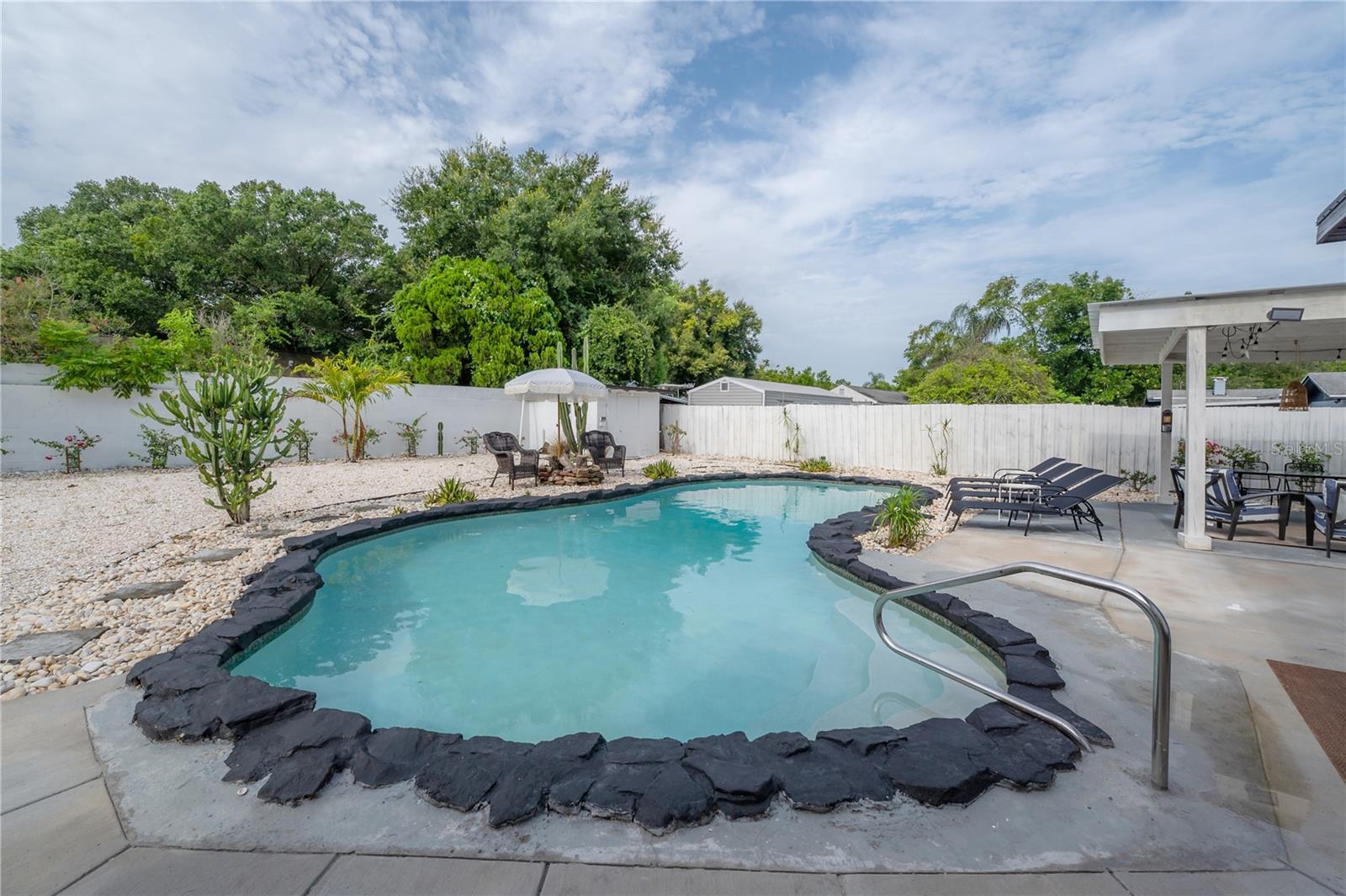 1304 W BOGIE DR, TAMPA, FL, 33612