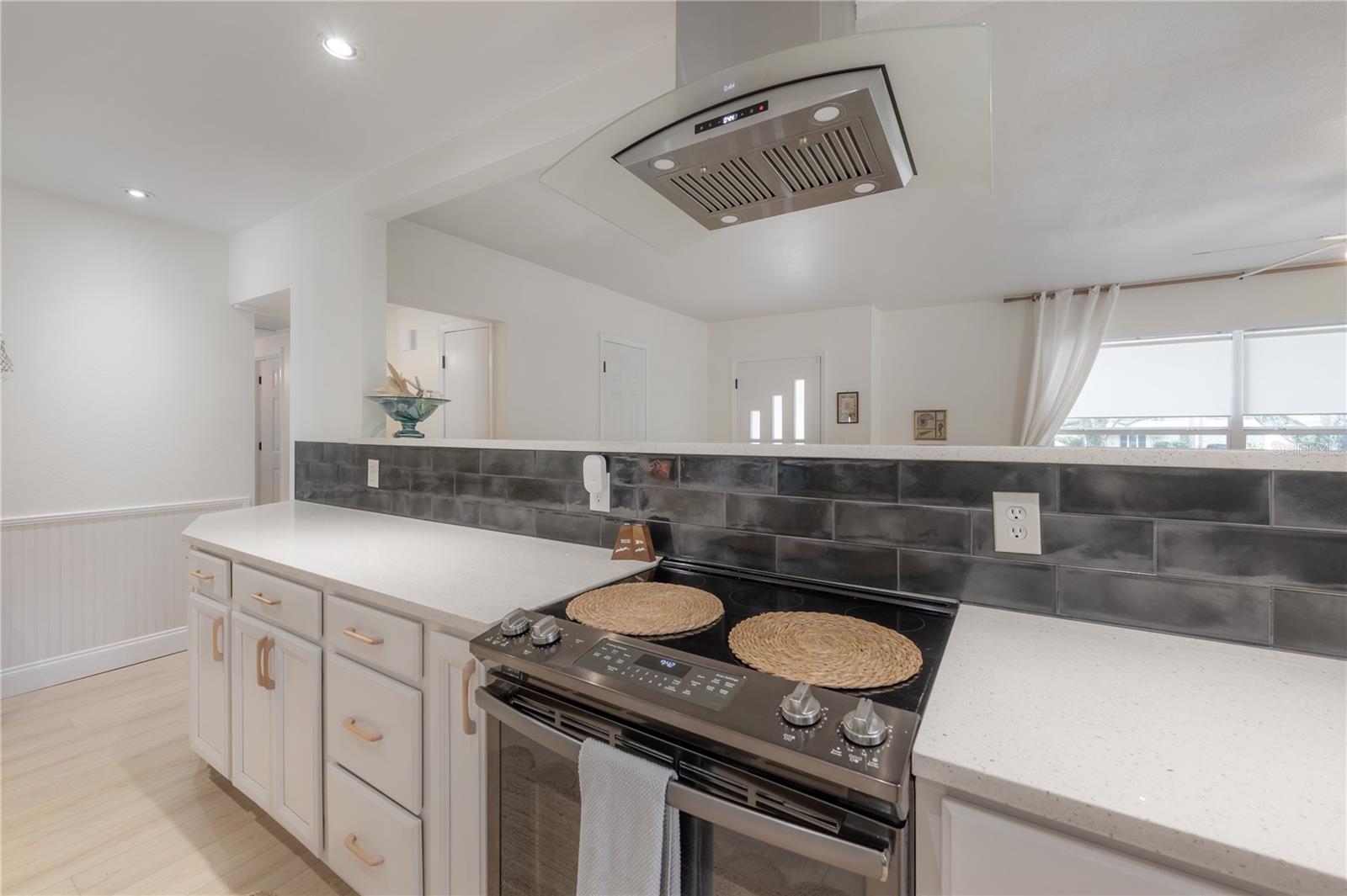 1304 W BOGIE DR, TAMPA, FL, 33612