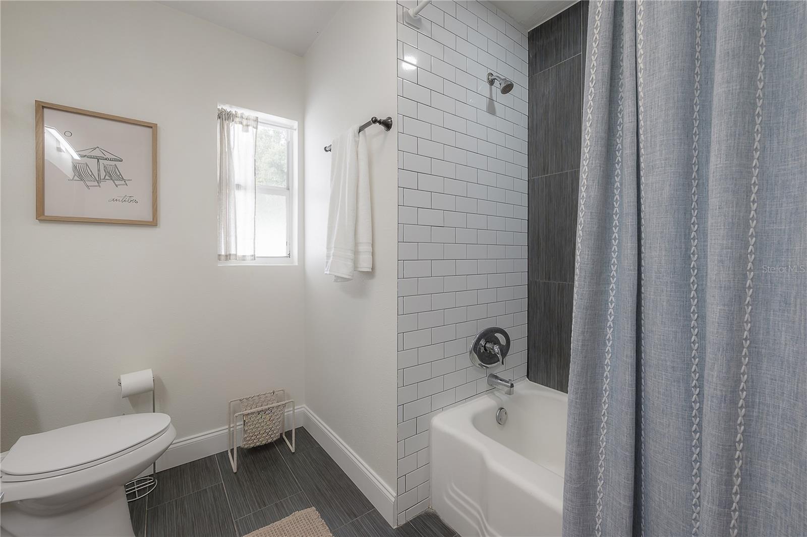 1304 W BOGIE DR, TAMPA, FL, 33612
