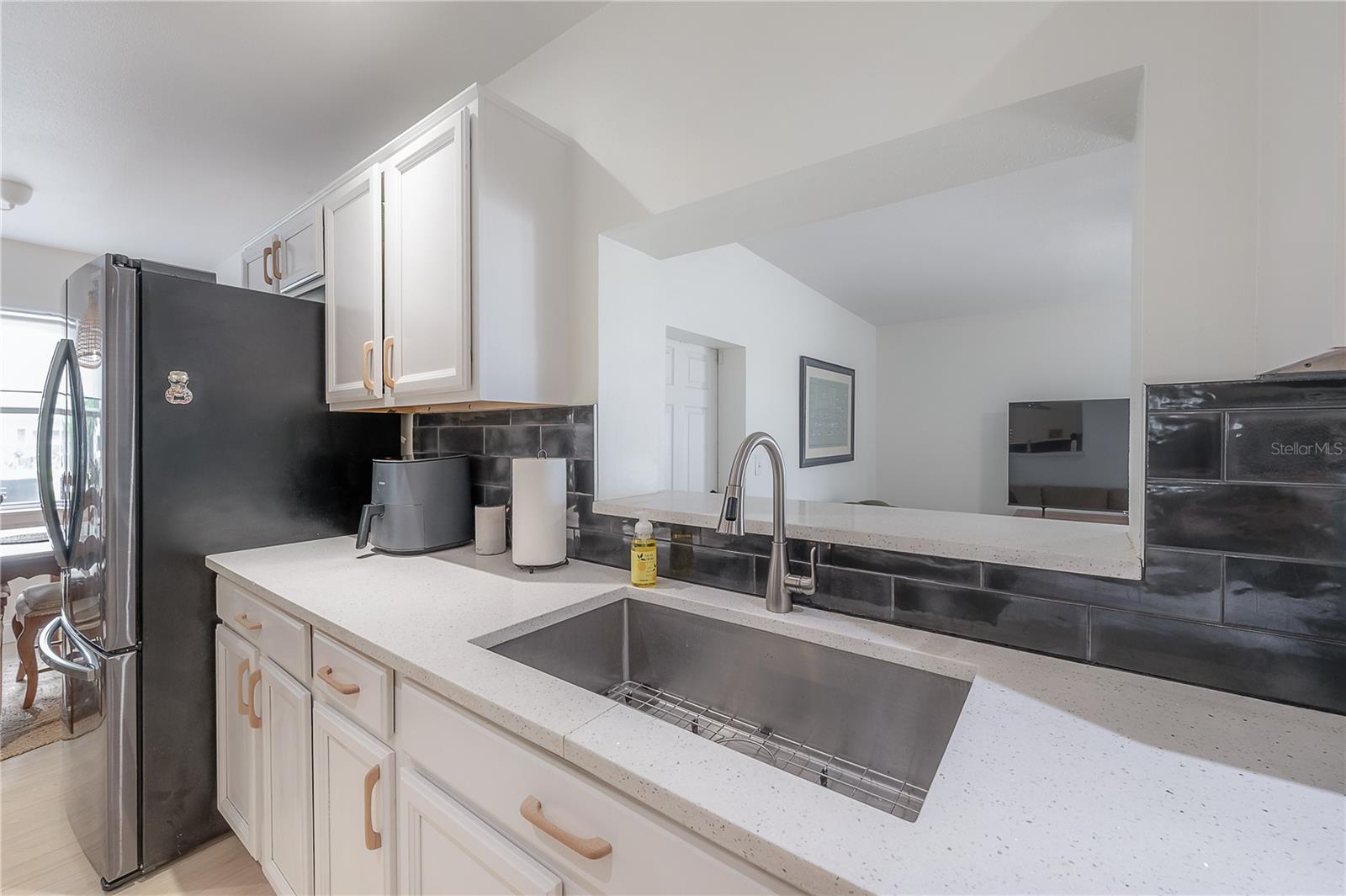 1304 W BOGIE DR, TAMPA, FL, 33612
