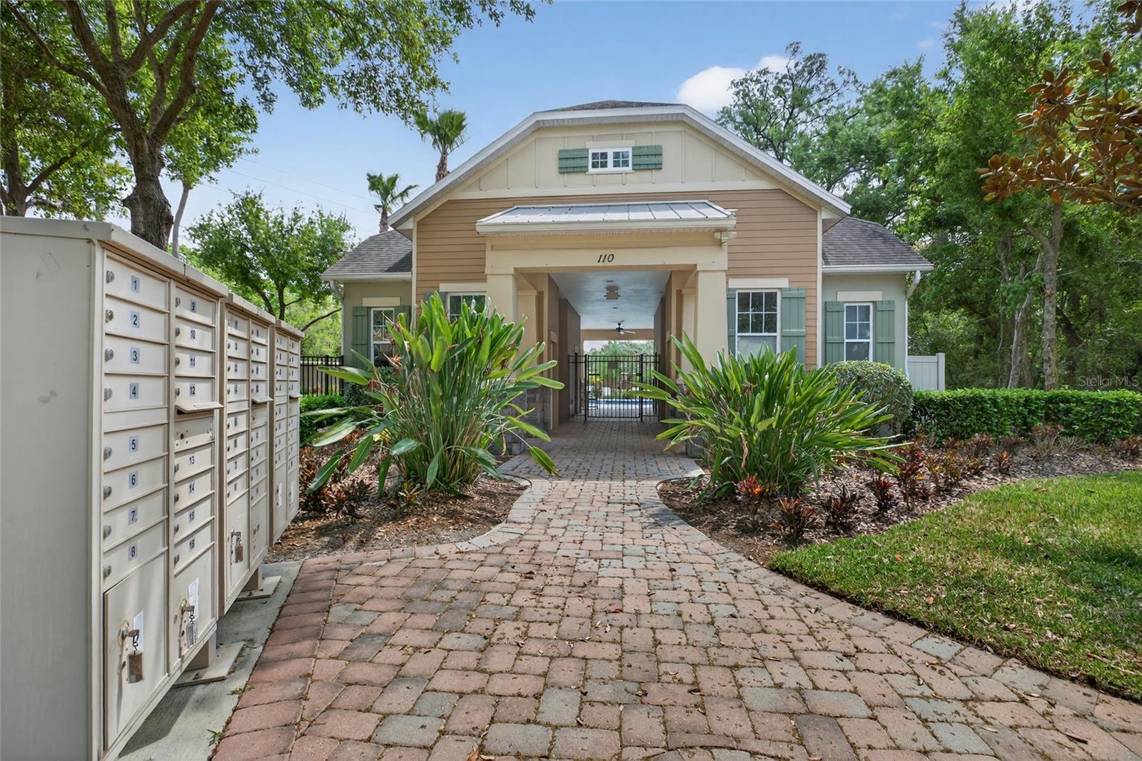 143 GRANDE VILLA DR, LUTZ, FL, 33548