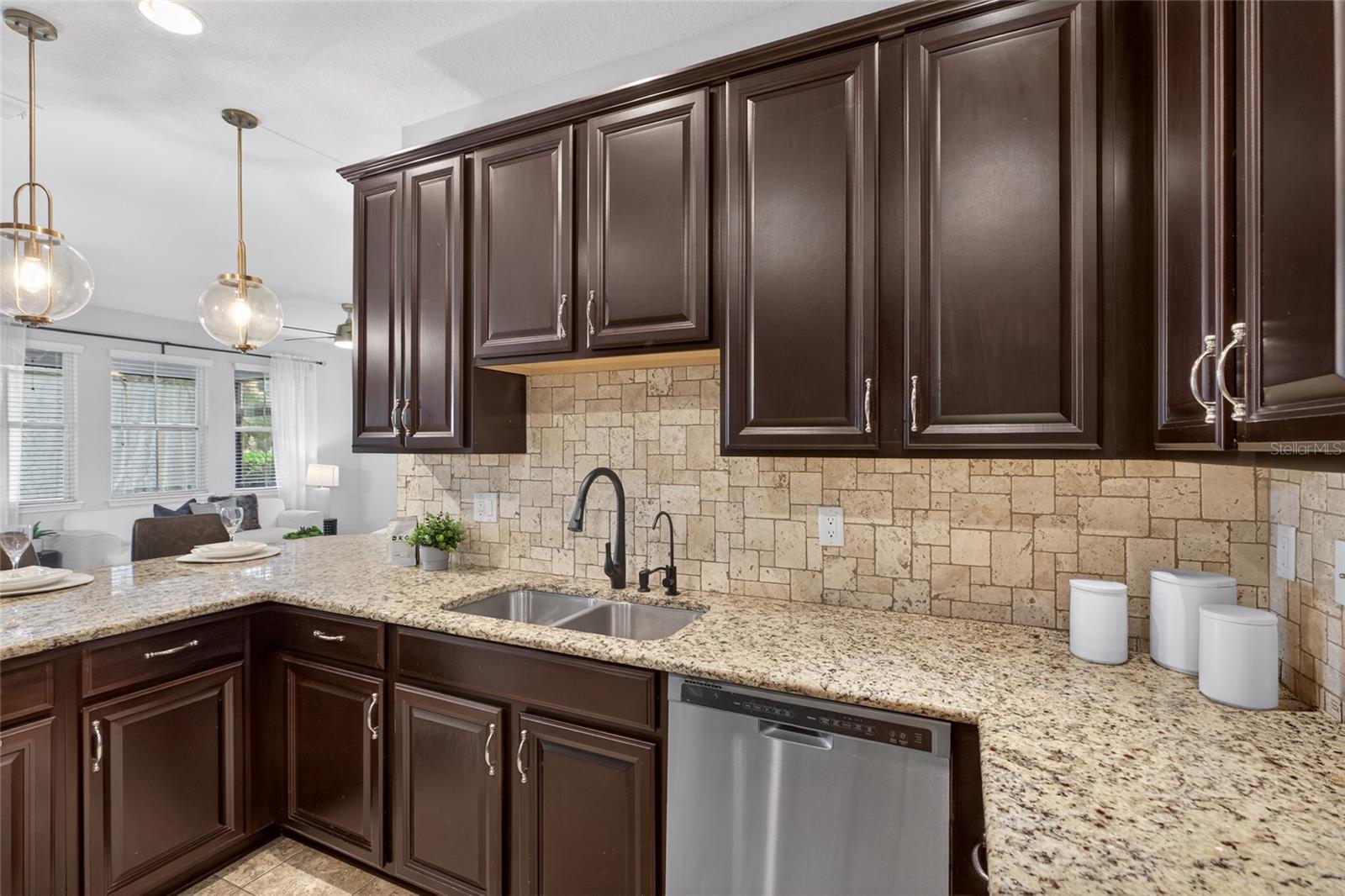 143 GRANDE VILLA DR, LUTZ, FL, 33548