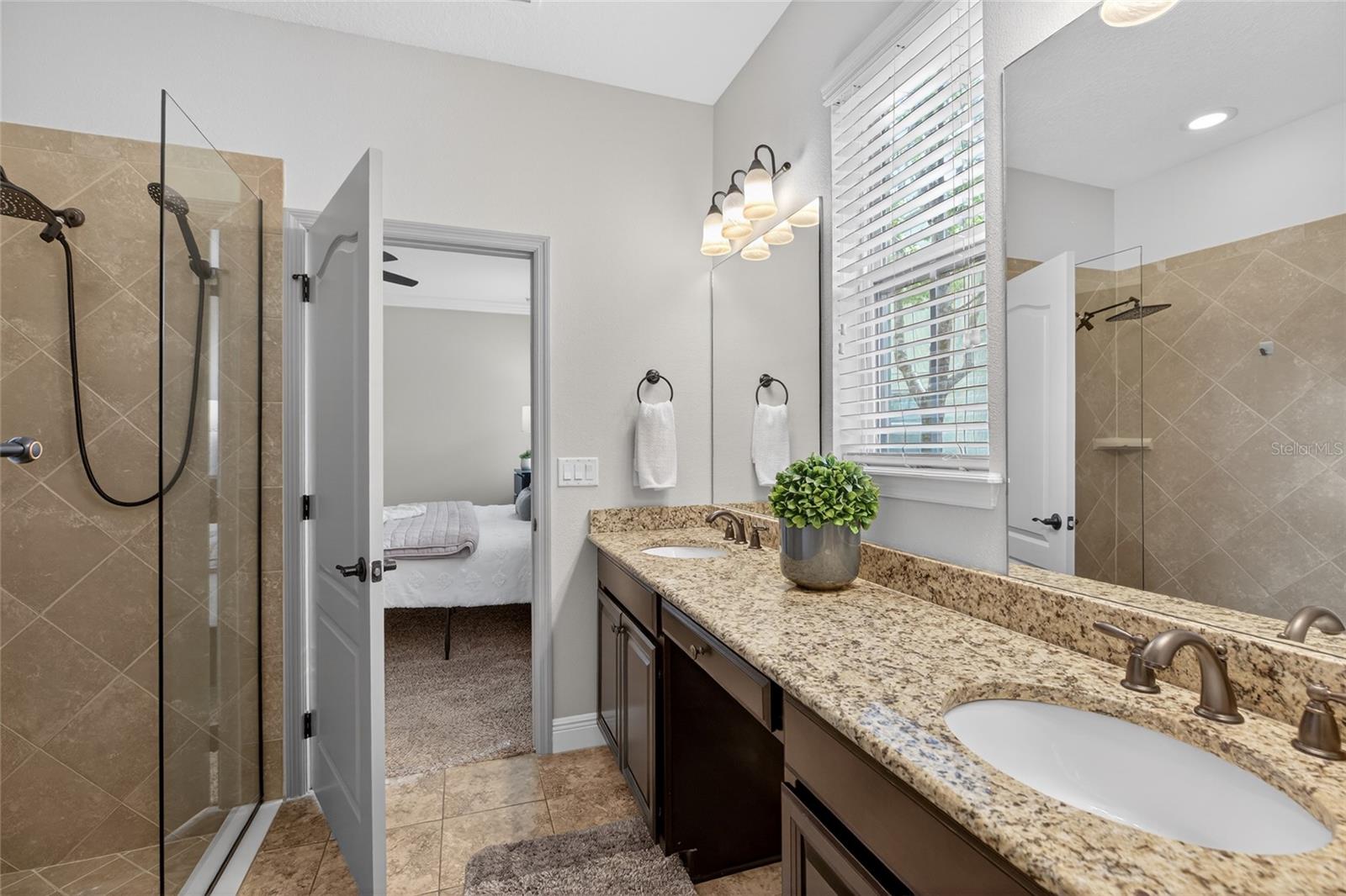 143 GRANDE VILLA DR, LUTZ, FL, 33548