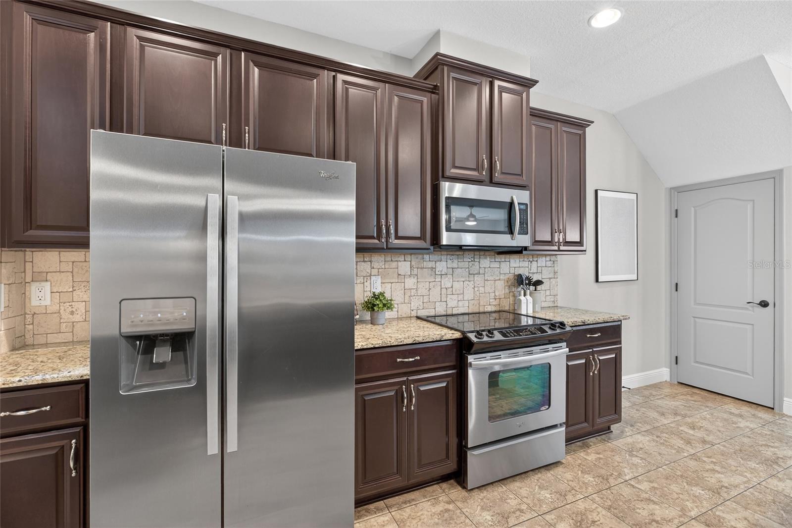 143 GRANDE VILLA DR, LUTZ, FL, 33548