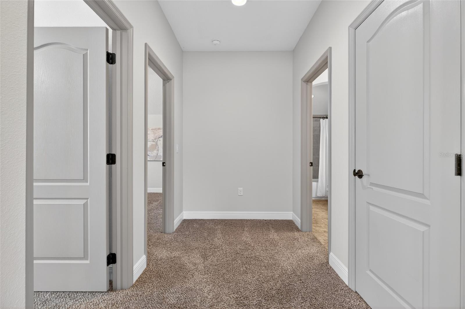 143 GRANDE VILLA DR, LUTZ, FL, 33548
