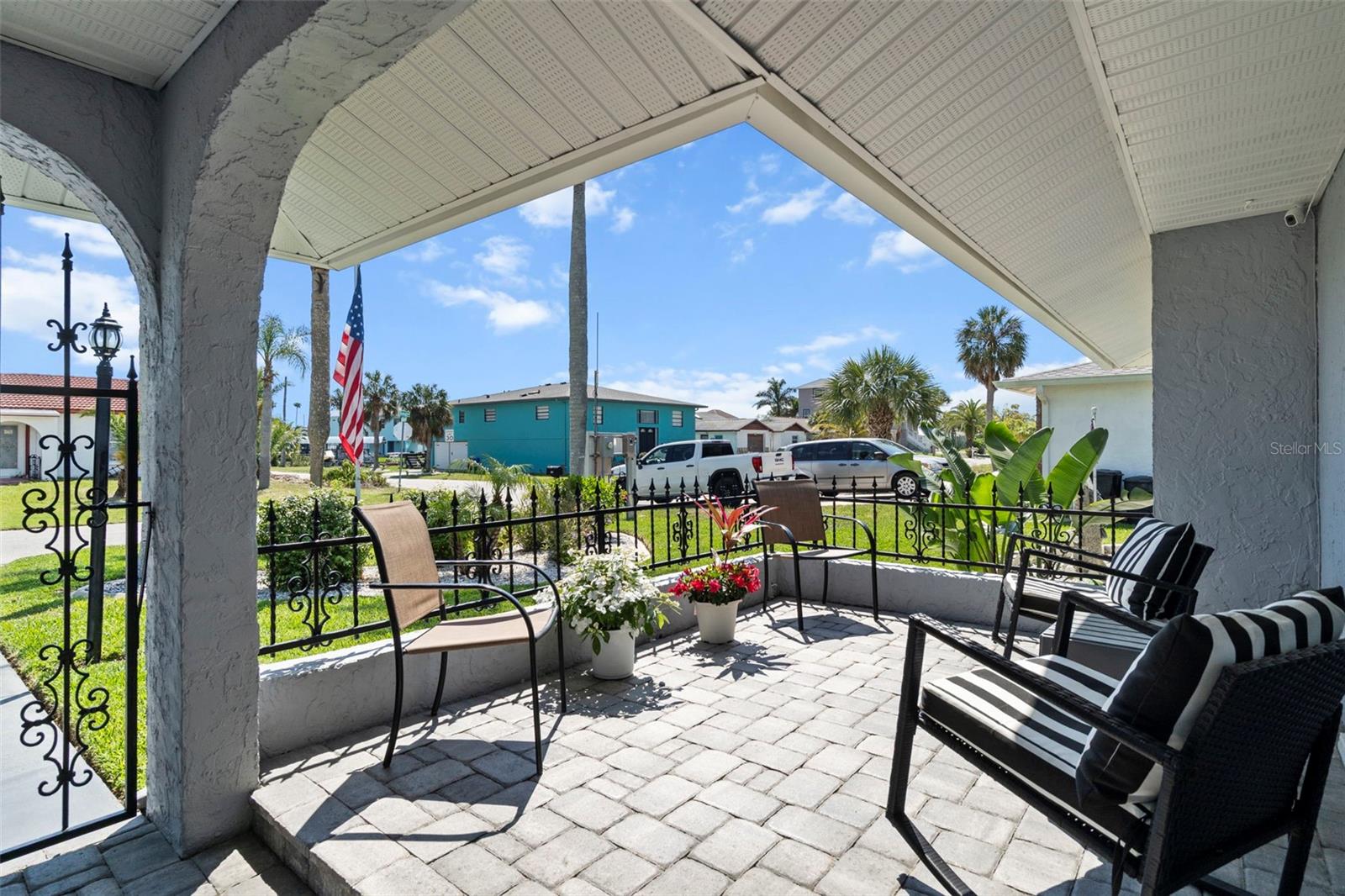 Beautiful Brick Paver Front Patio