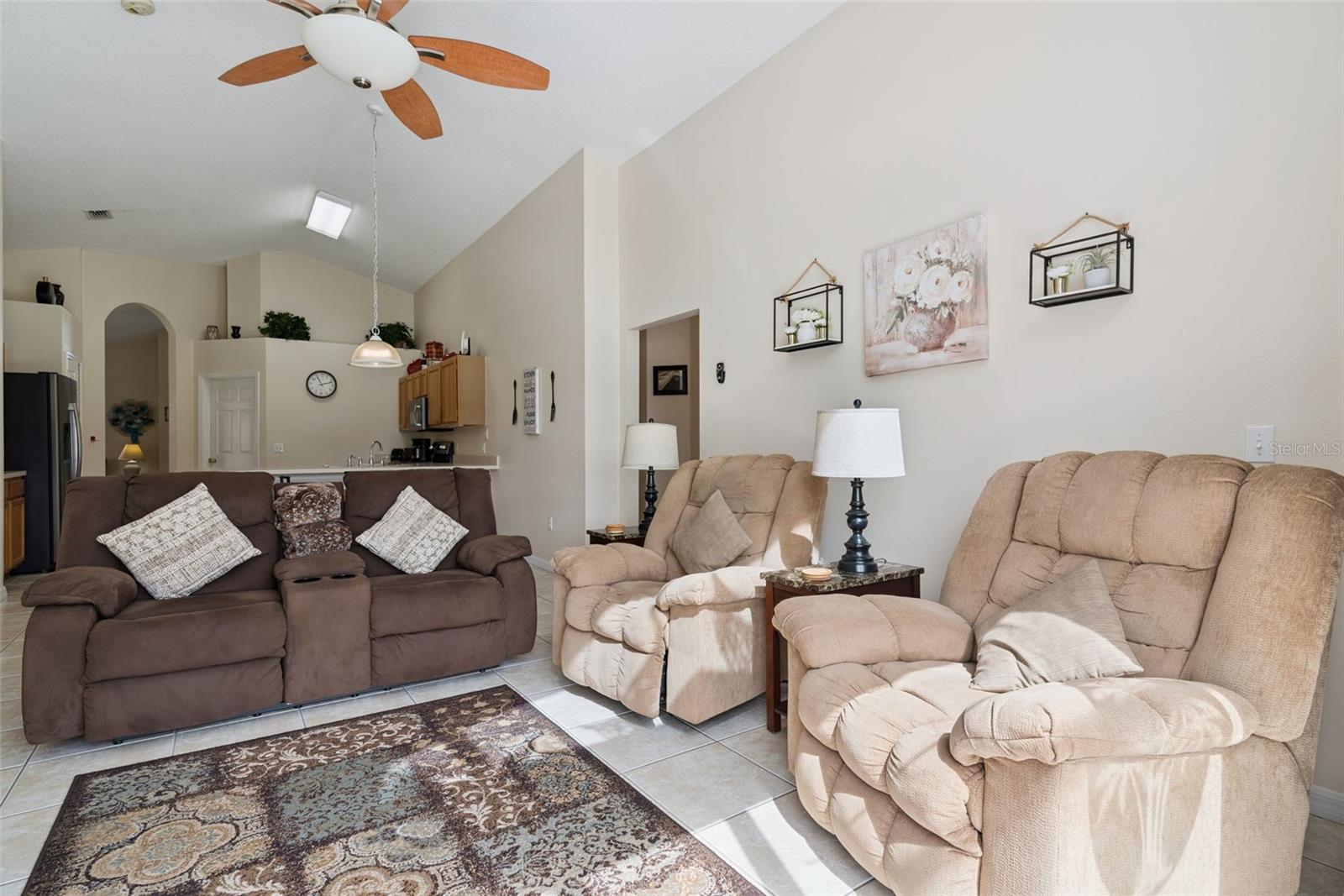 967 LAKE BERKLEY DR, KISSIMMEE, FL, 34746