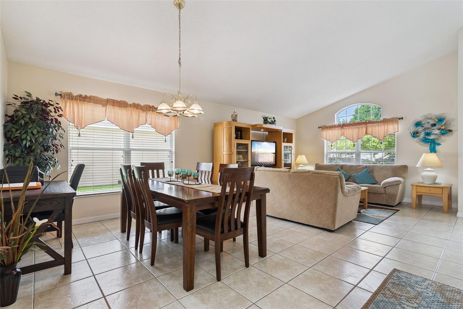 967 LAKE BERKLEY DR, KISSIMMEE, FL, 34746