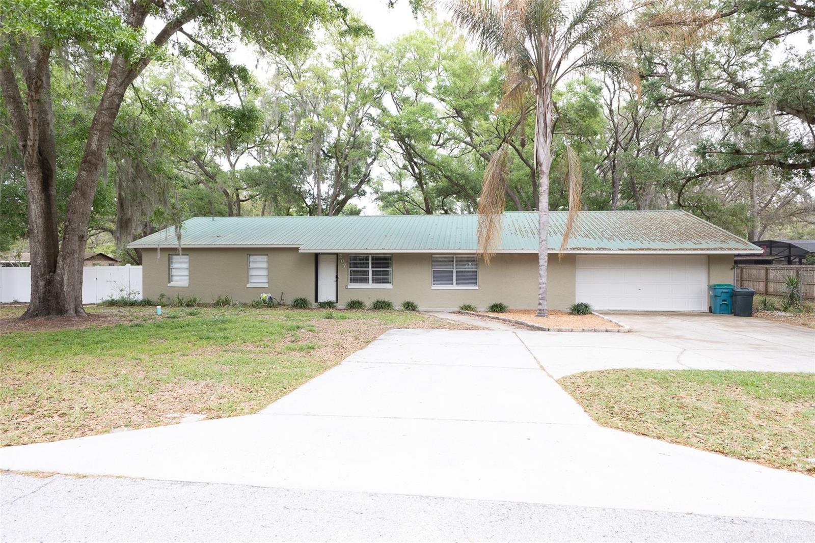 207 MANDARIN LN, FRUITLAND PARK, FL, 34731
