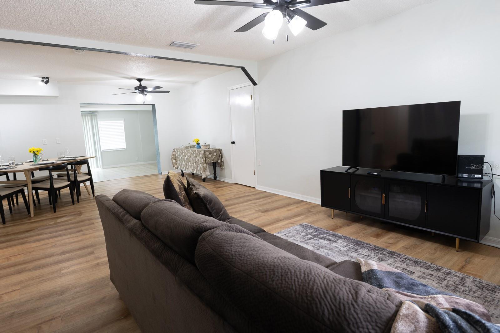 207 MANDARIN LN, FRUITLAND PARK, FL, 34731