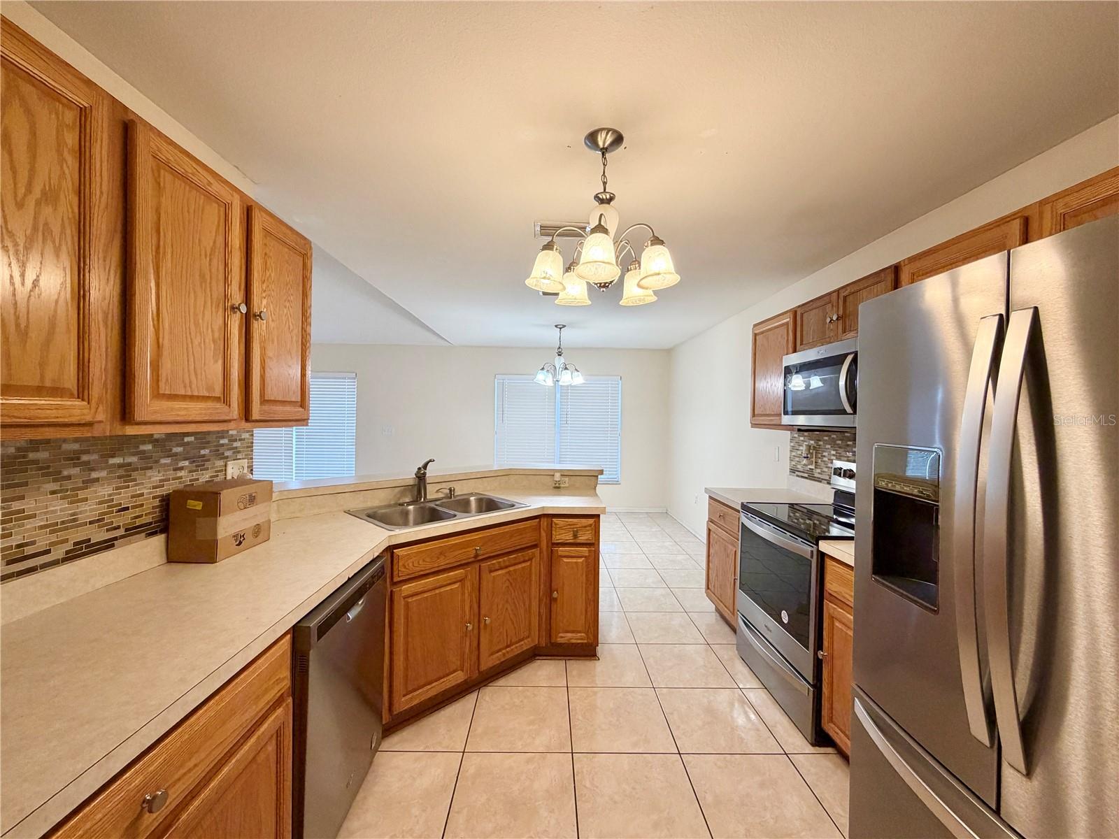 530 FINCH LN, KISSIMMEE, FL, 34759