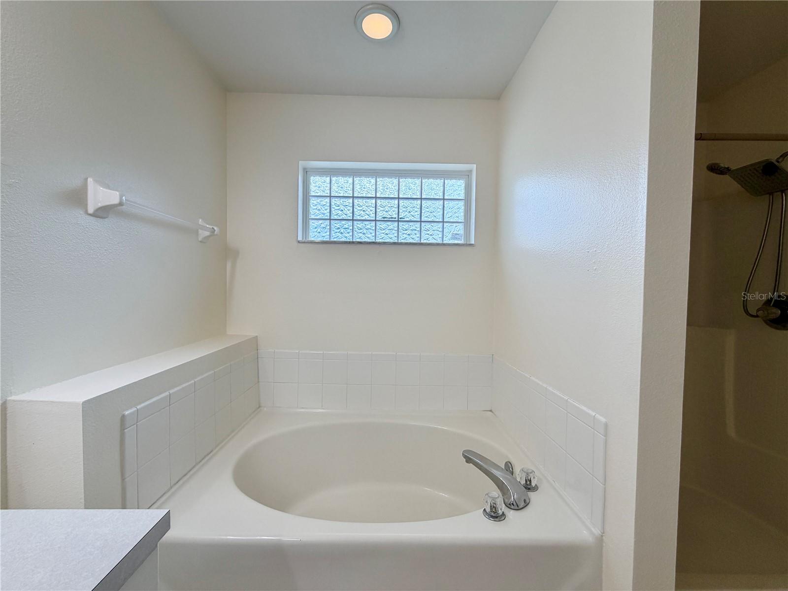 530 FINCH LN, KISSIMMEE, FL, 34759