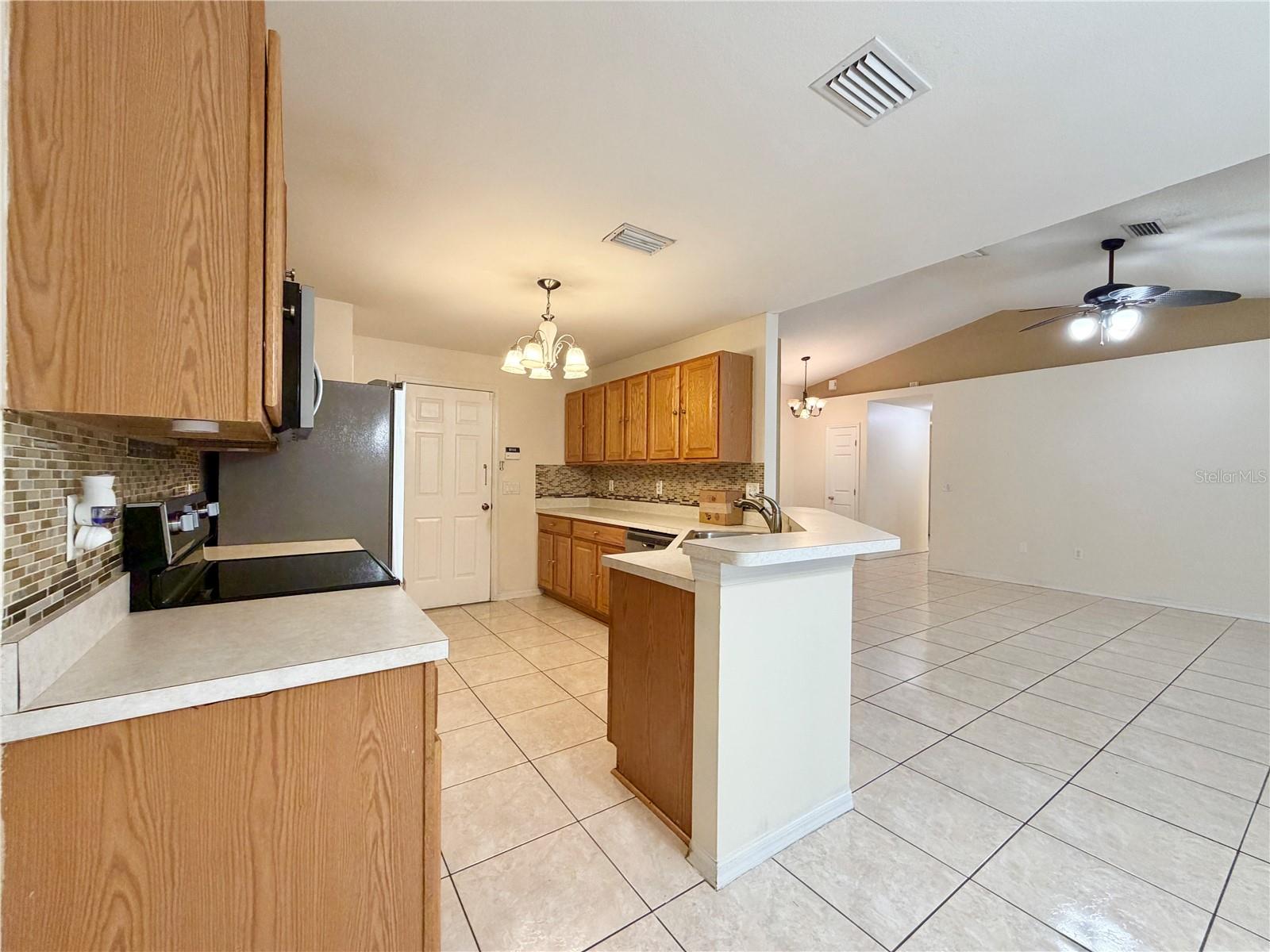 530 FINCH LN, KISSIMMEE, FL, 34759