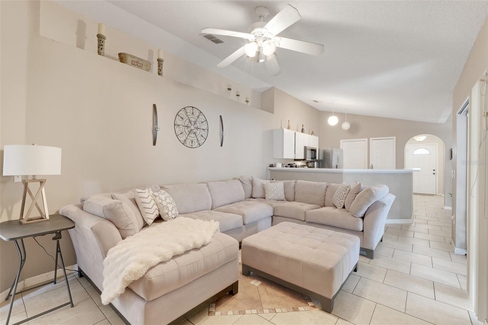 902 CANNES DR, KISSIMMEE, FL, 34759