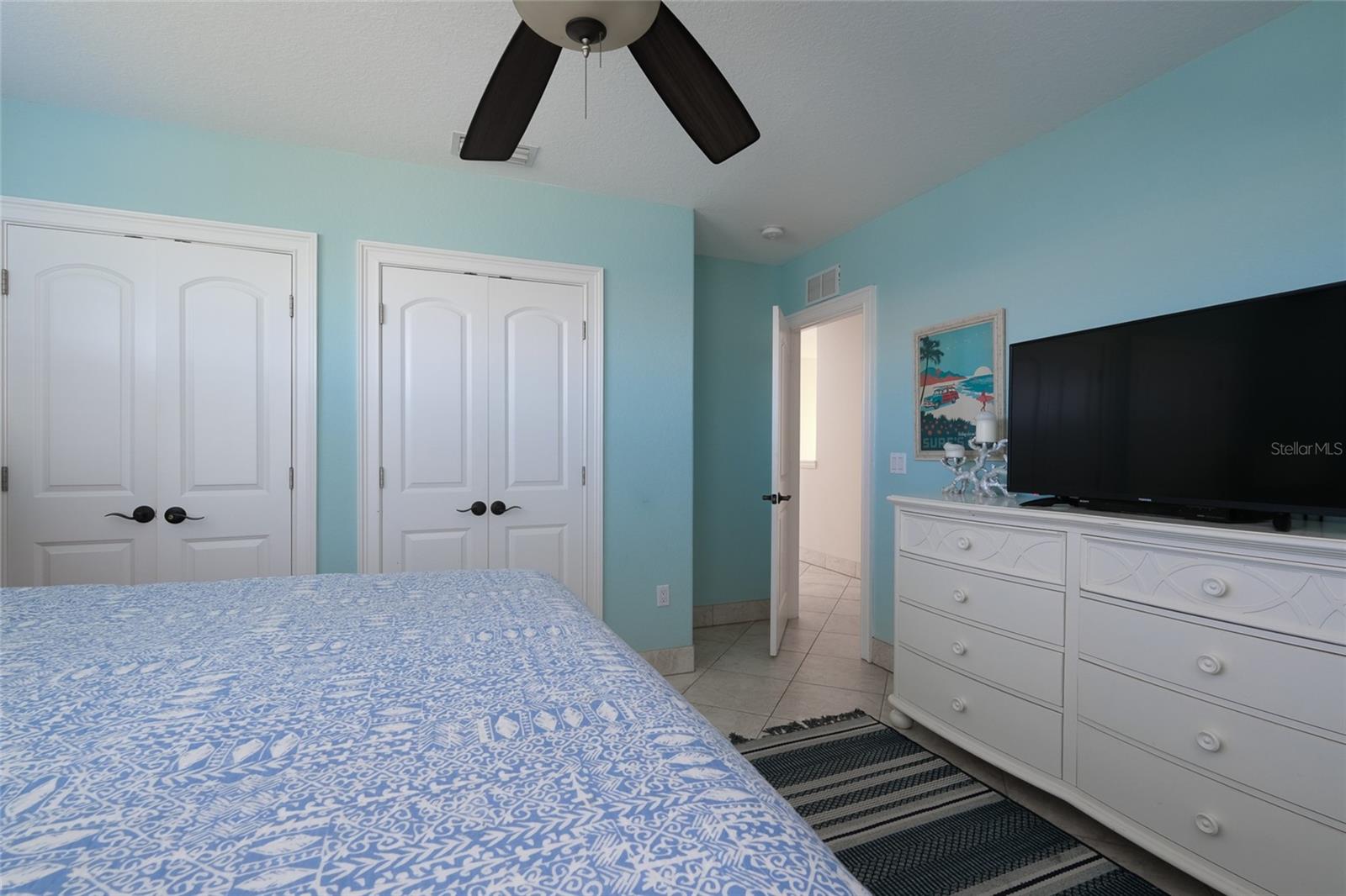 4118 5TH AVE, HOLMES BEACH, FL, 34217