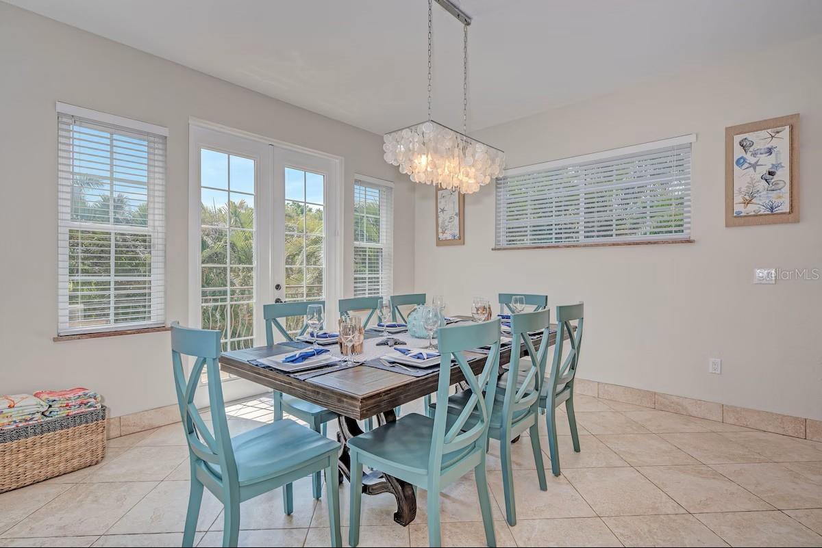 4118 5TH AVE, HOLMES BEACH, FL, 34217