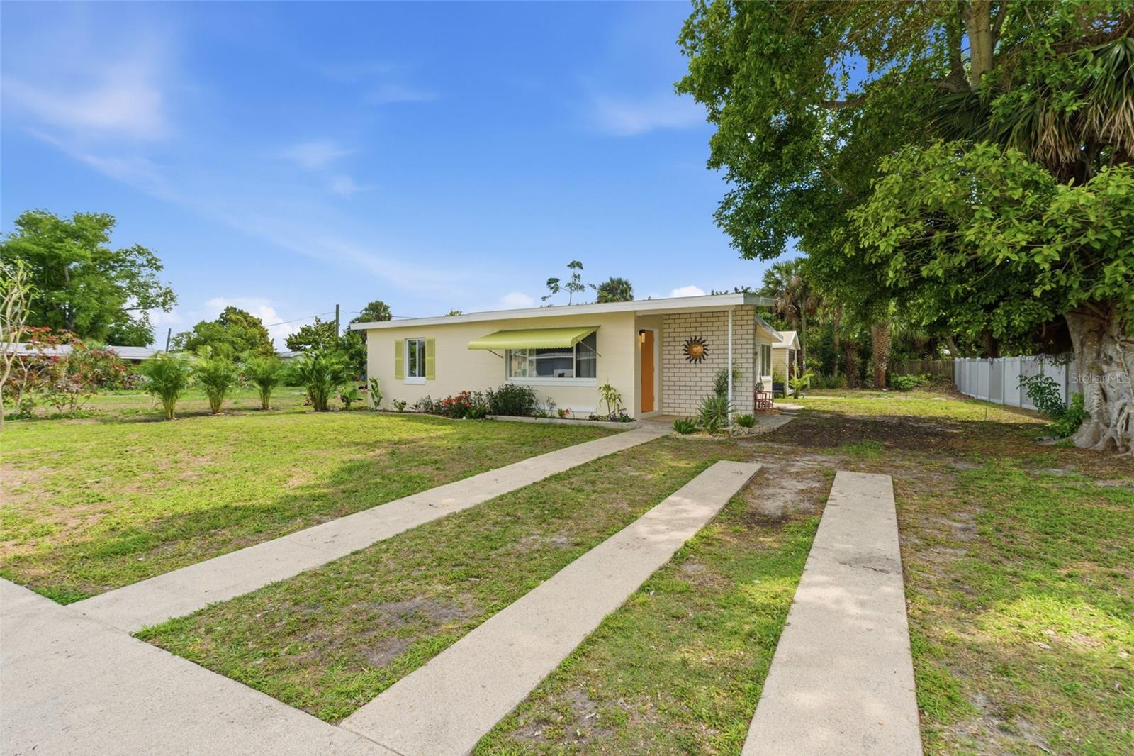 21921 BEVERLY AVE, PORT CHARLOTTE, FL, 33952