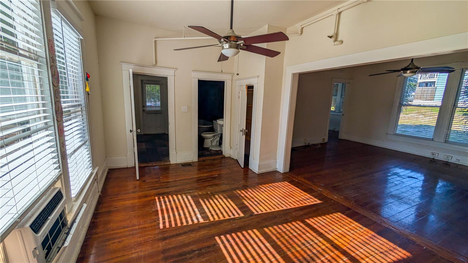 610 4TH AVE S, ST PETERSBURG, FL, 33701