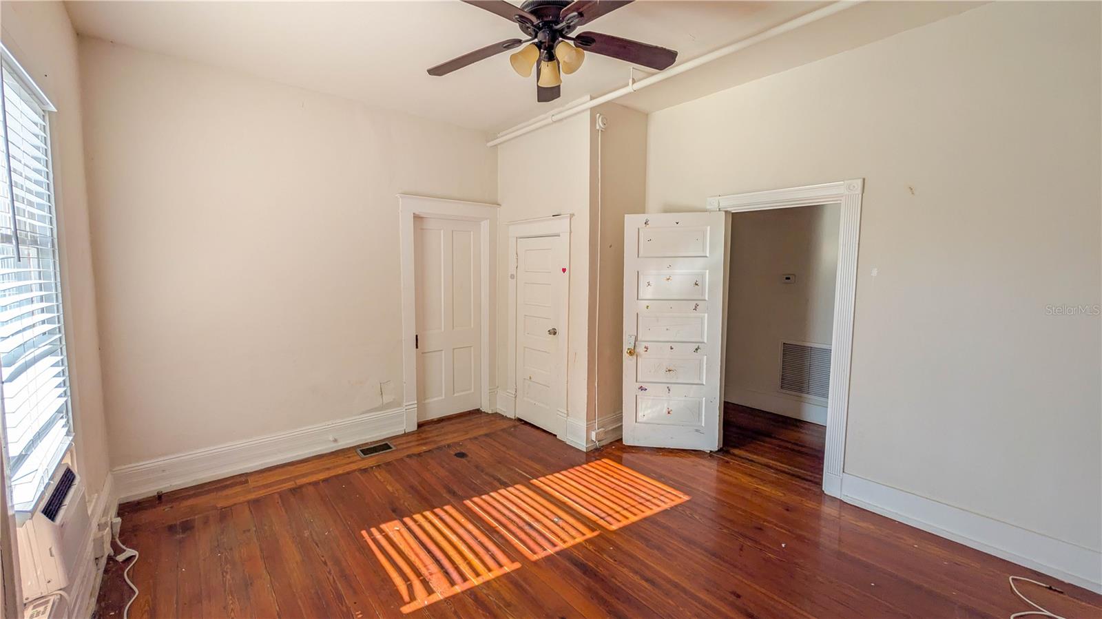 610 4TH AVE S, ST PETERSBURG, FL, 33701