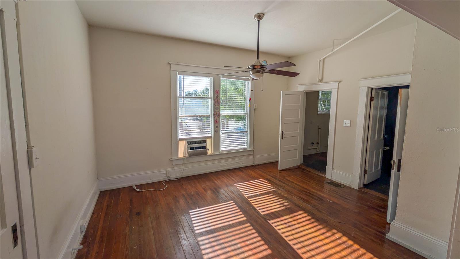 610 4TH AVE S, ST PETERSBURG, FL, 33701