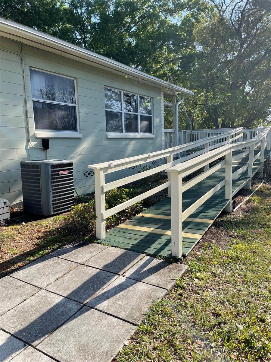 2506 DELANEY AVE, ORLANDO, FL, 32806