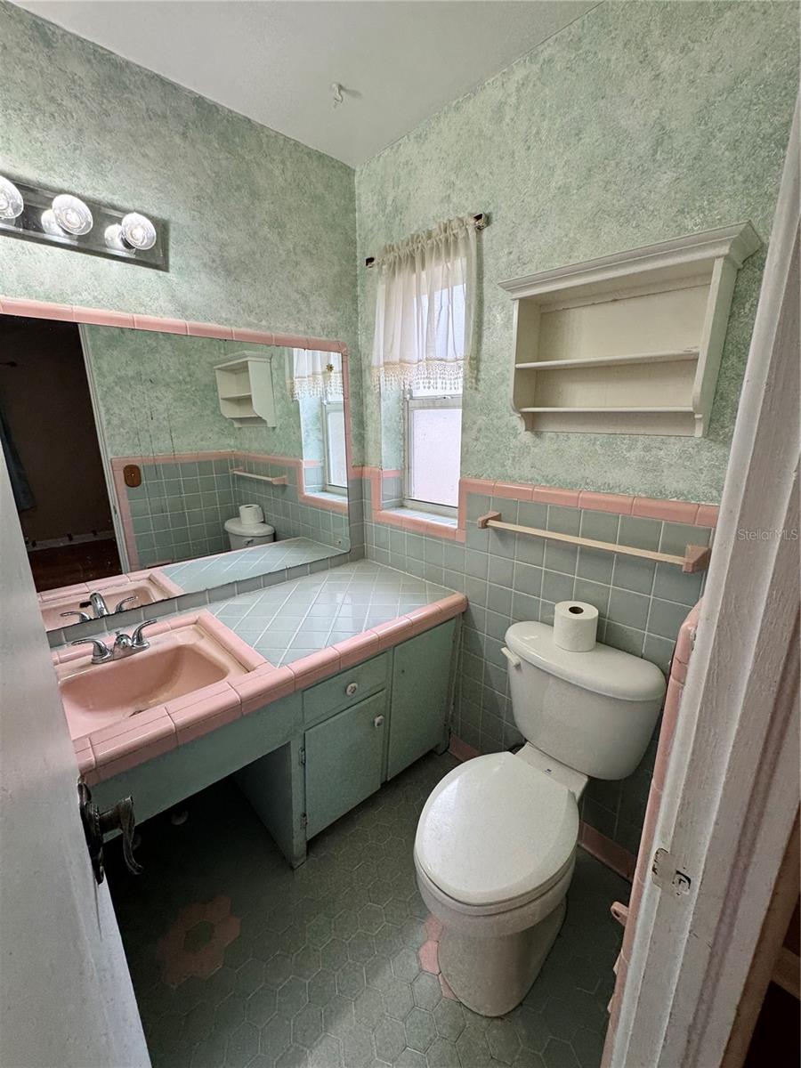 2506 DELANEY AVE, ORLANDO, FL, 32806