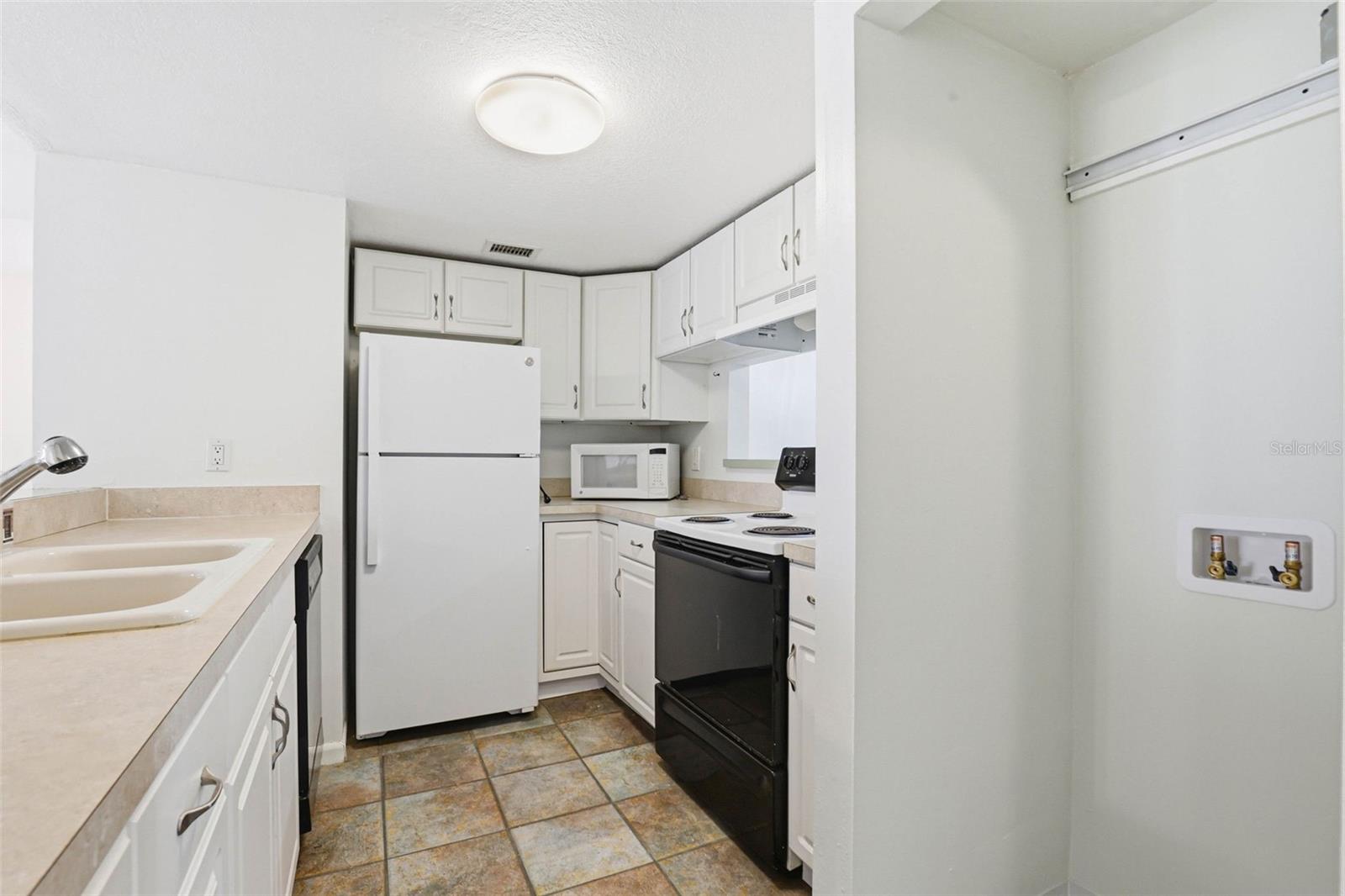 776 100TH AVE N #104, ST PETERSBURG, FL, 33702