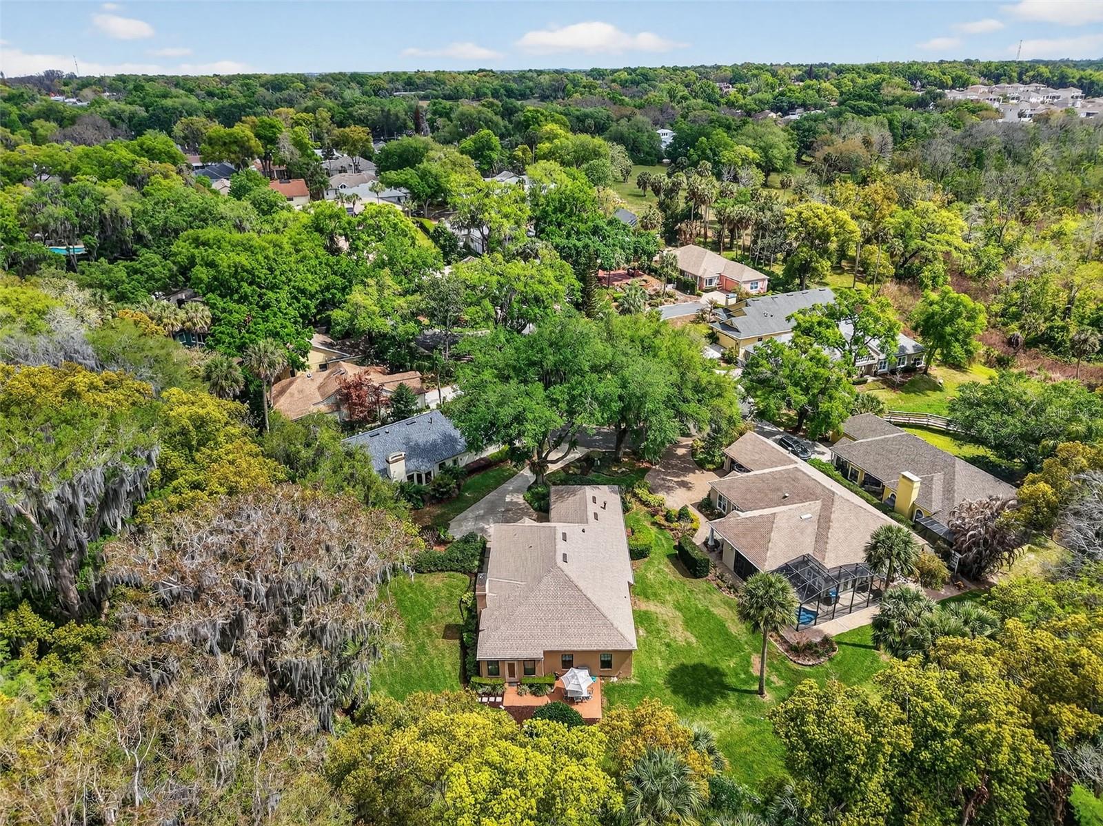 621 HIGH POINT DR, MOUNT DORA, FL, 32757