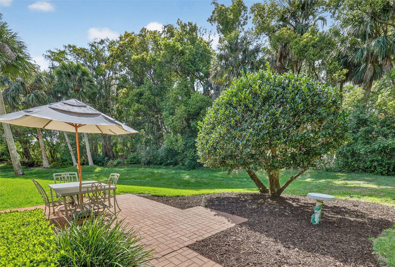 621 HIGH POINT DR, MOUNT DORA, FL, 32757
