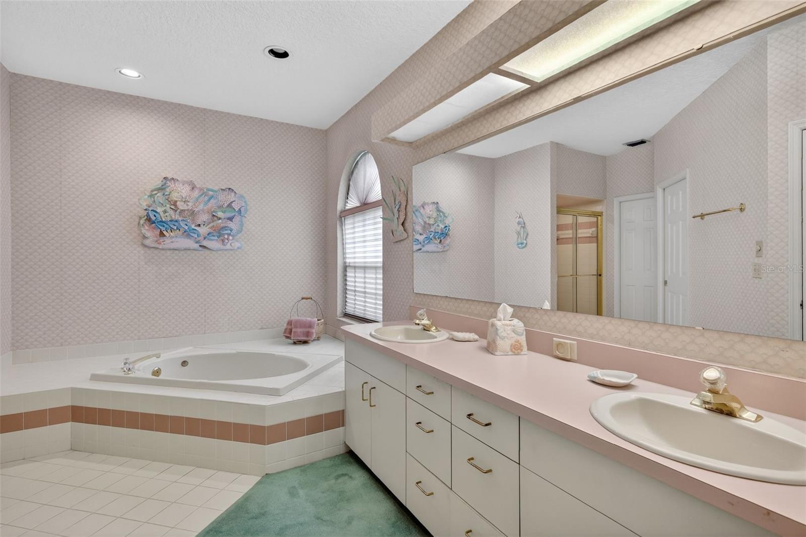 621 HIGH POINT DR, MOUNT DORA, FL, 32757