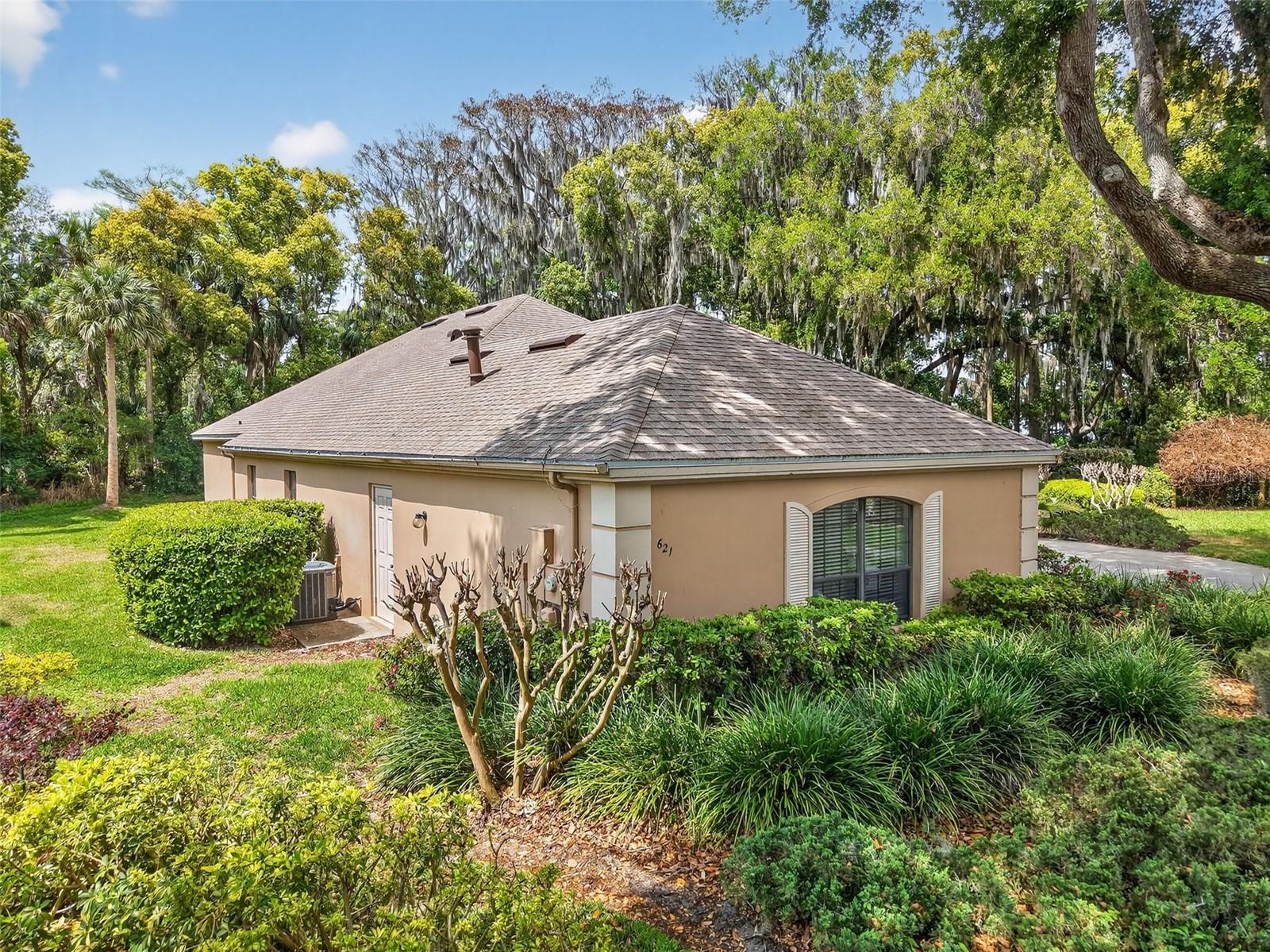 621 HIGH POINT DR, MOUNT DORA, FL, 32757