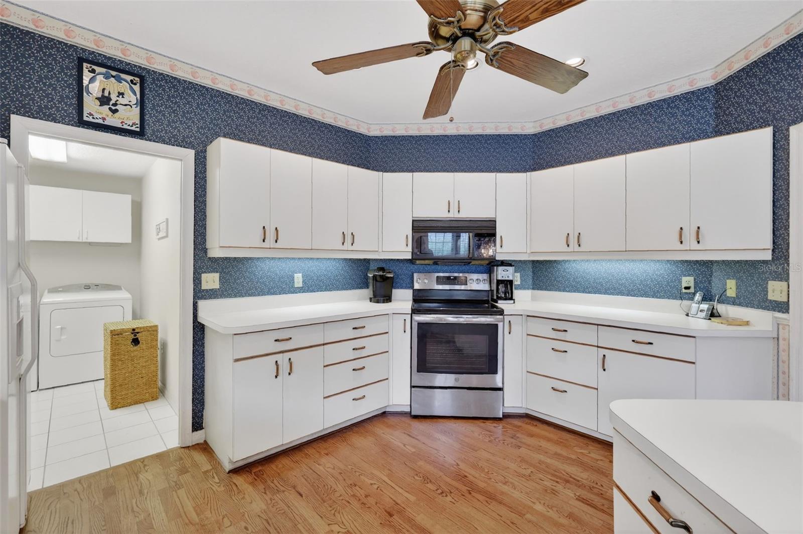 621 HIGH POINT DR, MOUNT DORA, FL, 32757