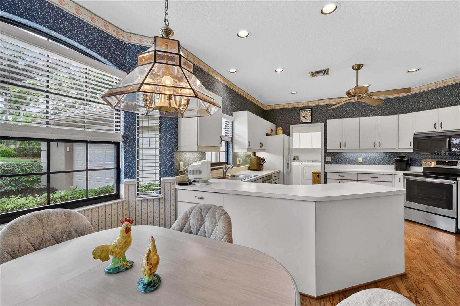 621 HIGH POINT DR, MOUNT DORA, FL, 32757