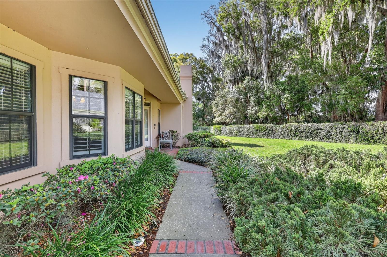 621 HIGH POINT DR, MOUNT DORA, FL, 32757
