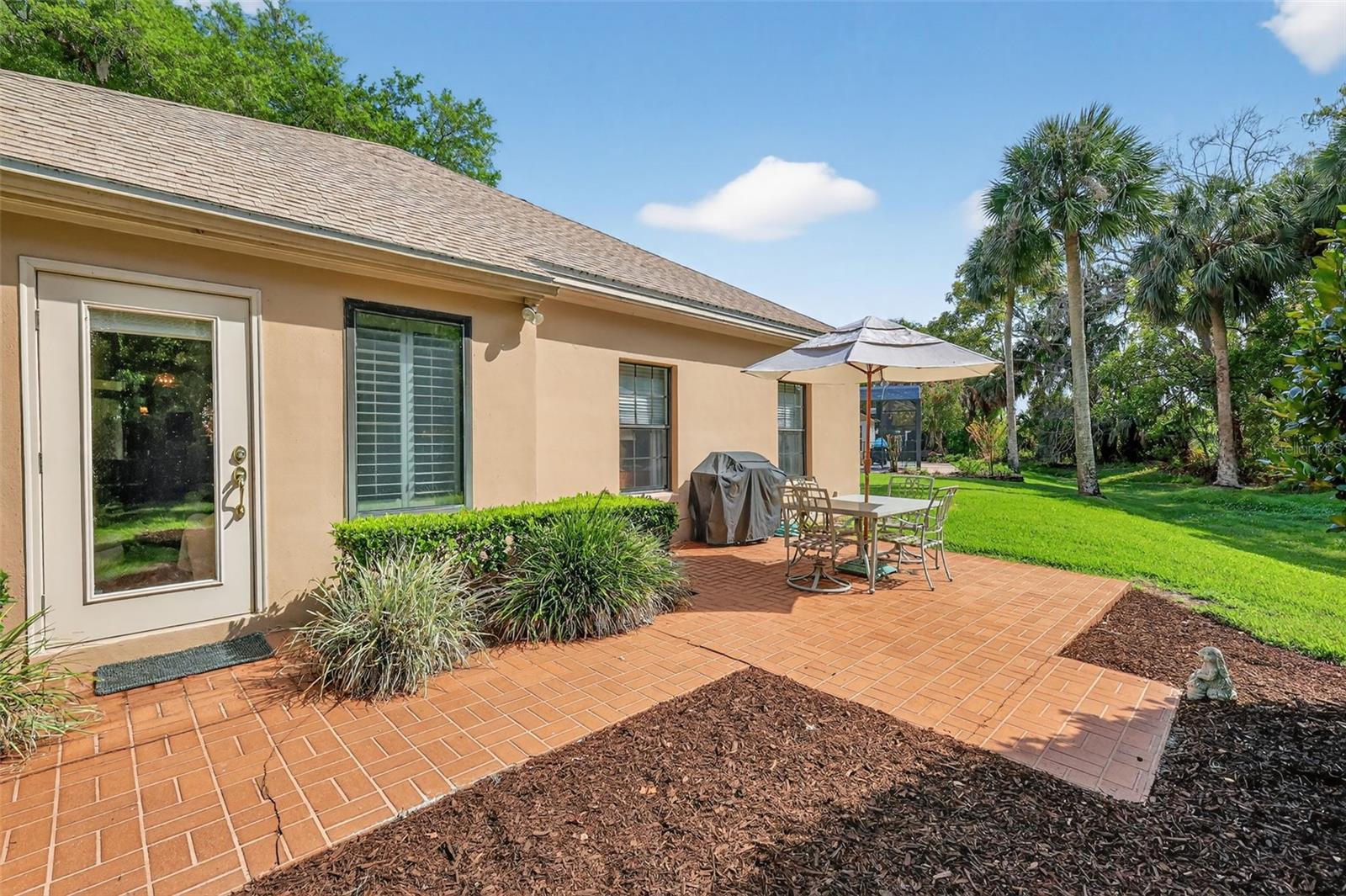 621 HIGH POINT DR, MOUNT DORA, FL, 32757