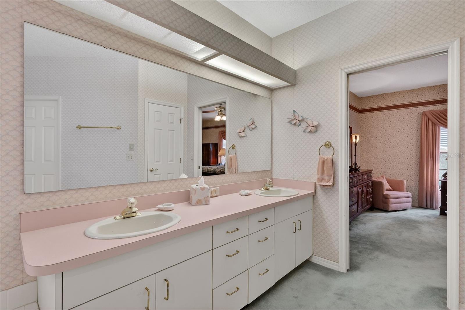 621 HIGH POINT DR, MOUNT DORA, FL, 32757