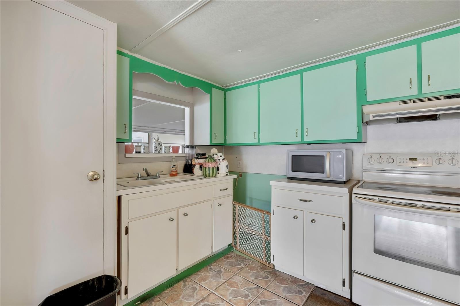 7168 FAIRLANE AVE, BROOKSVILLE, FL, 34613