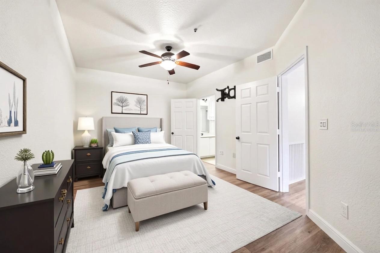911 N ORANGE AVE #101, ORLANDO, FL, 32801