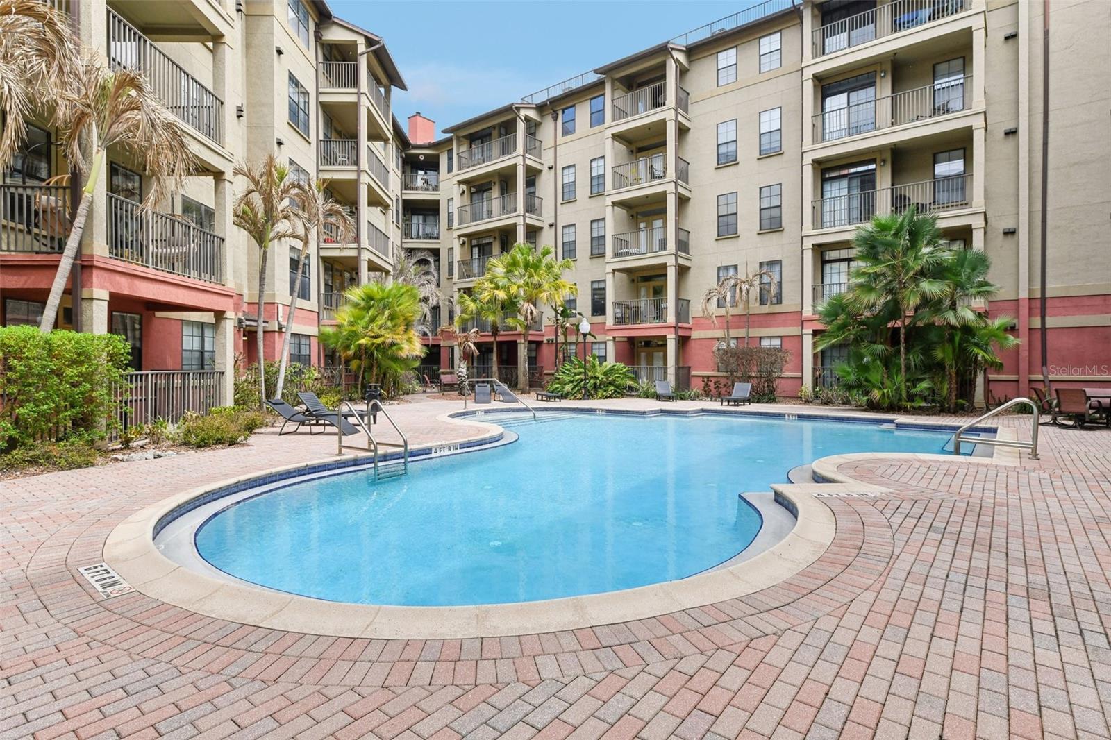 911 N ORANGE AVE #101, ORLANDO, FL, 32801
