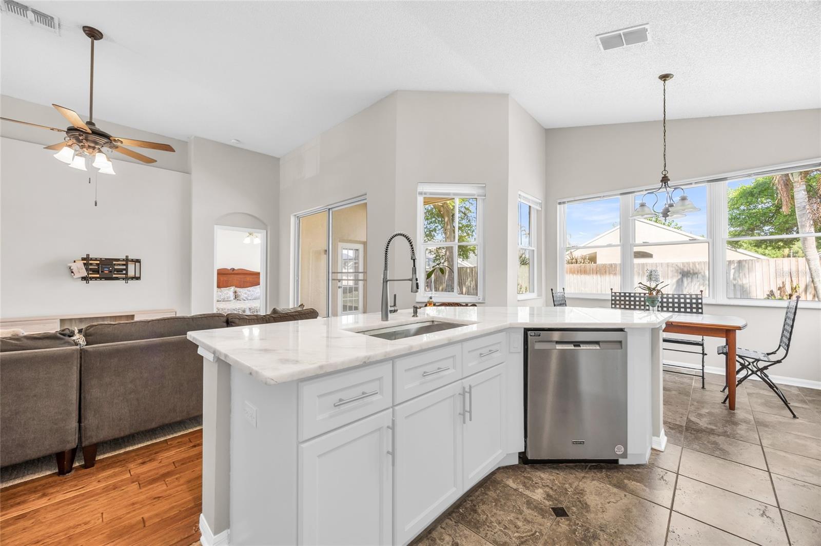 438 DARKWOOD AVE, OCOEE, FL, 34761