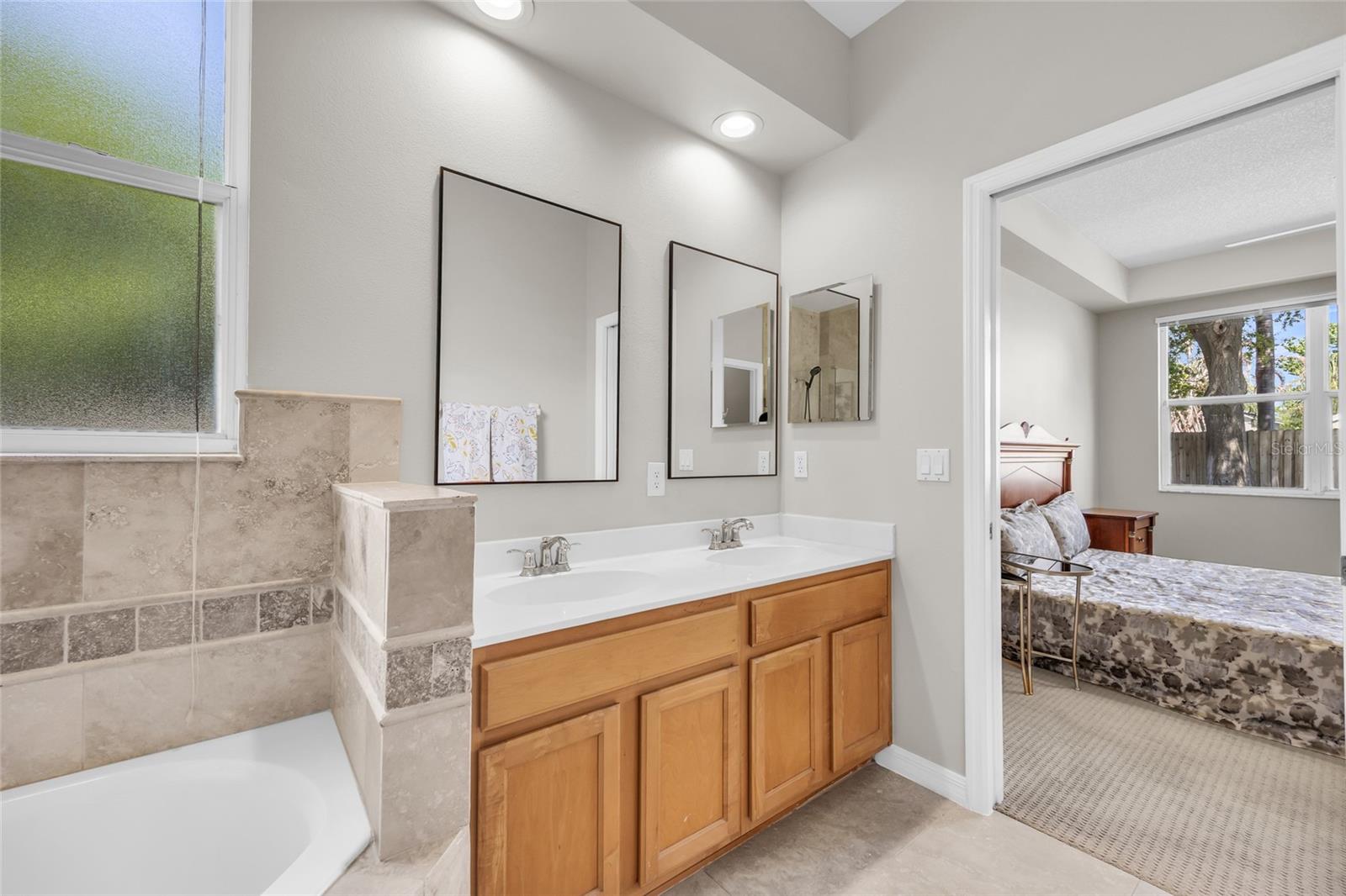 438 DARKWOOD AVE, OCOEE, FL, 34761