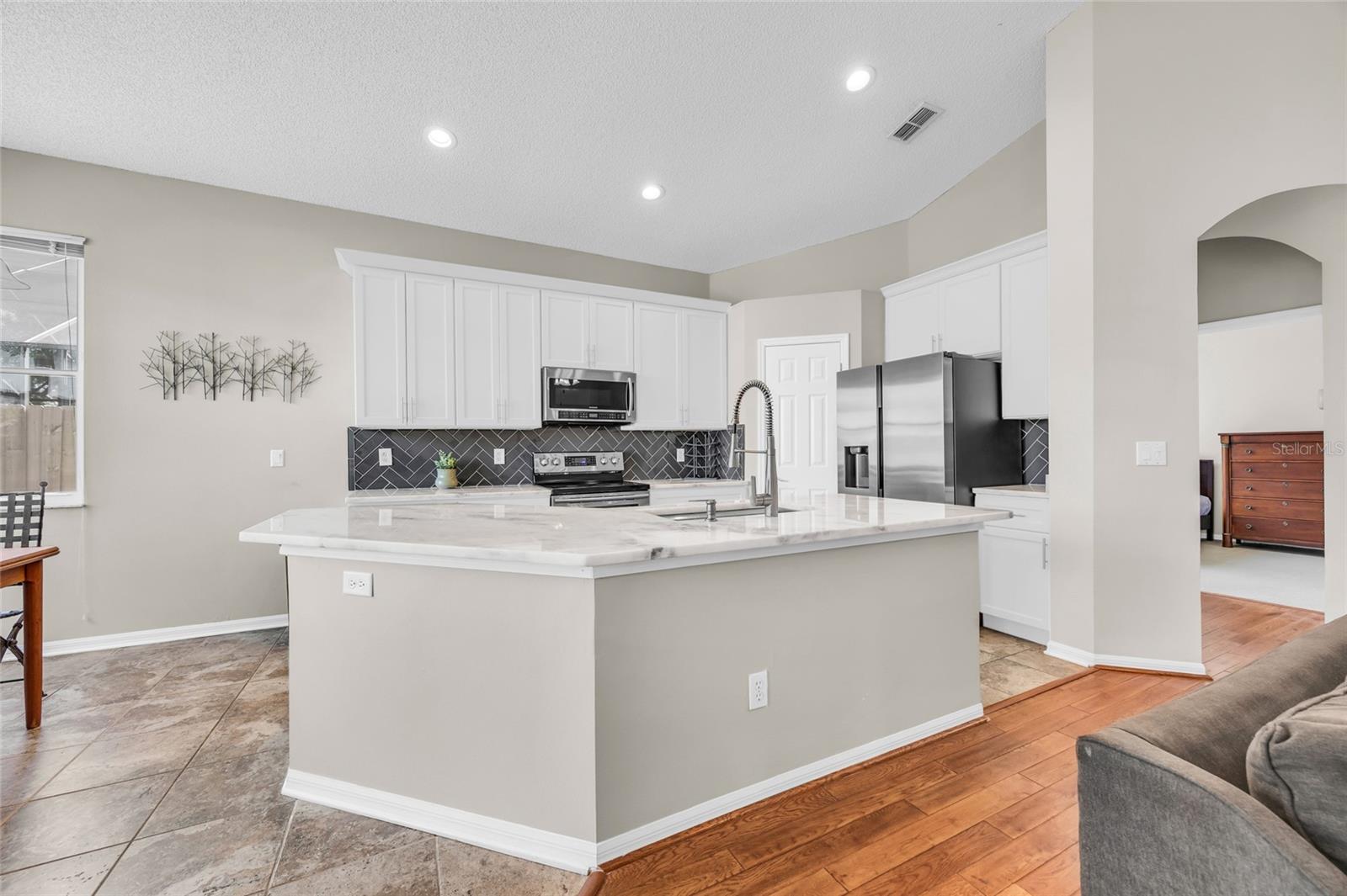 438 DARKWOOD AVE, OCOEE, FL, 34761