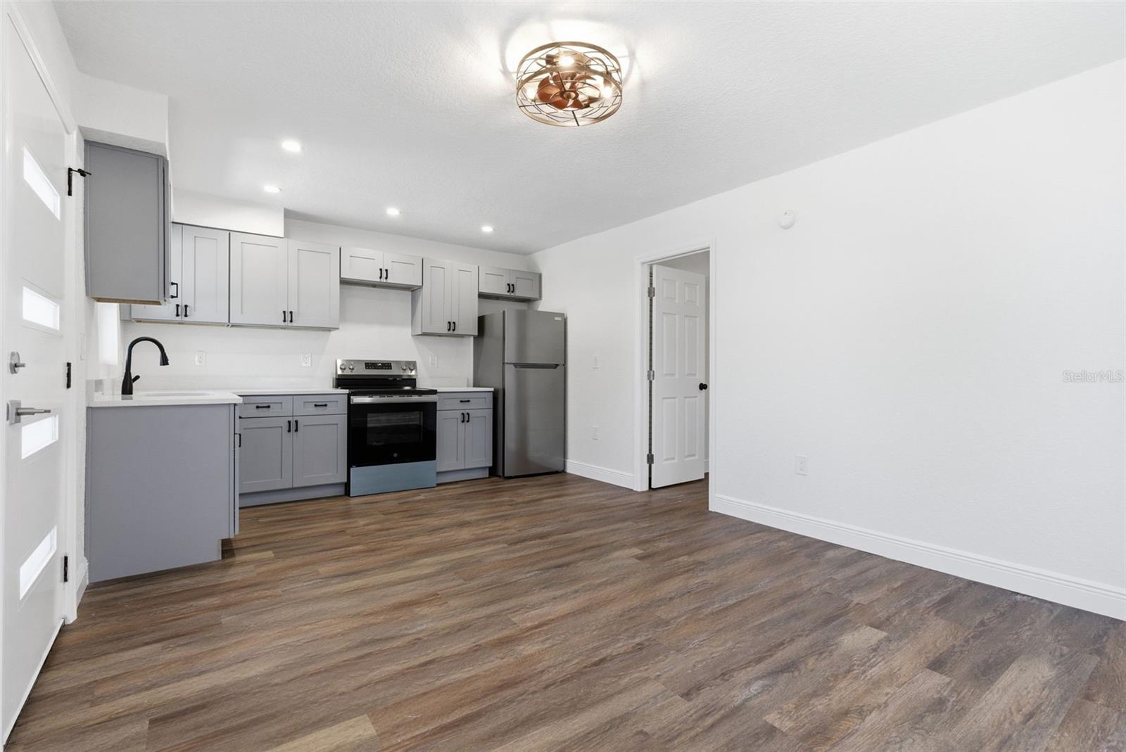 113 145TH AVE E #2, MADEIRA BEACH, FL, 33708