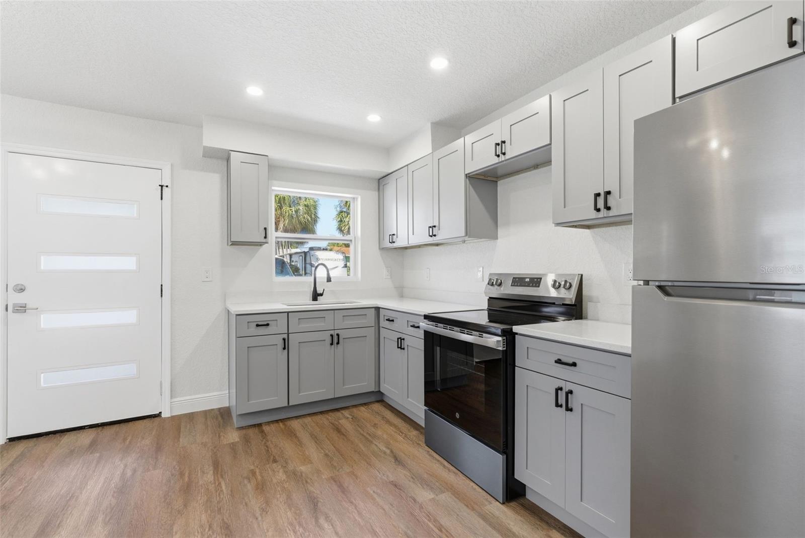 113 145TH AVE E #2, MADEIRA BEACH, FL, 33708
