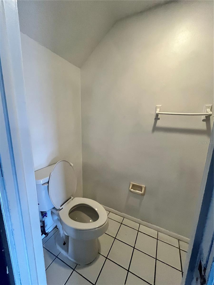 4918 SILVER OAKS VLG #F, ORLANDO, FL, 32808