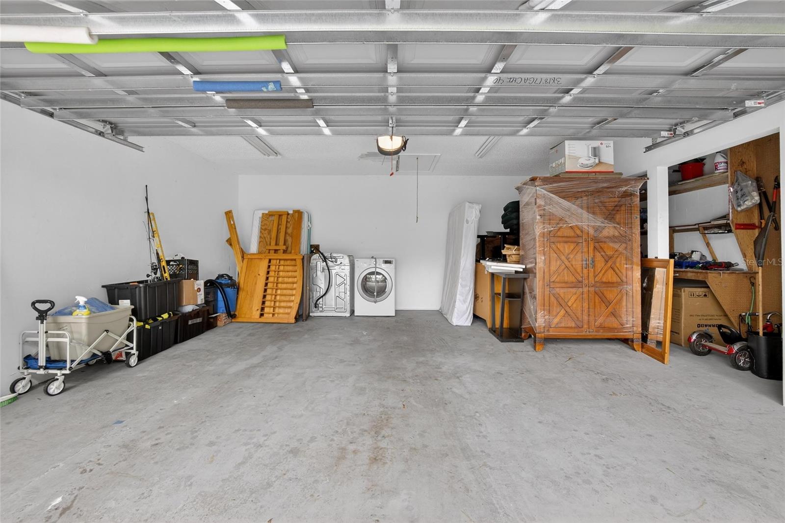 723 W PINEDALE DR, PLANT CITY, FL, 33563