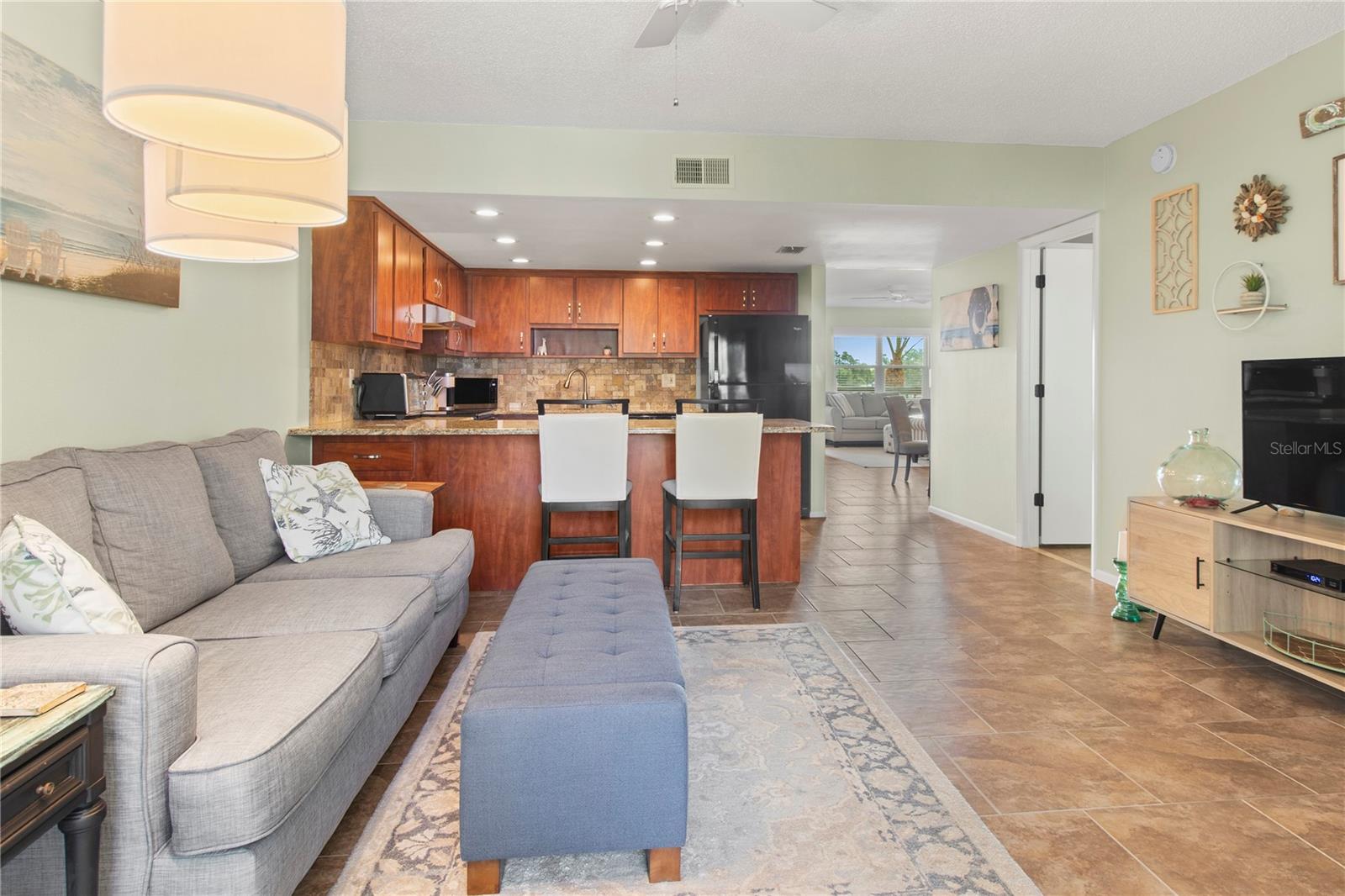 315 30TH AVE W #B411, BRADENTON, FL, 34205